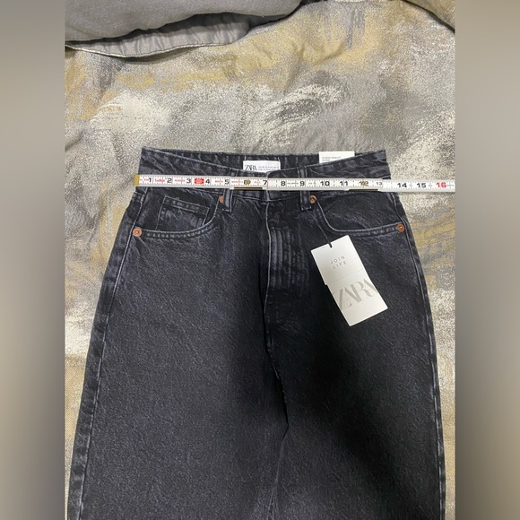 ZARA Classic Fit Mom Jeans - Picture 2 of 6